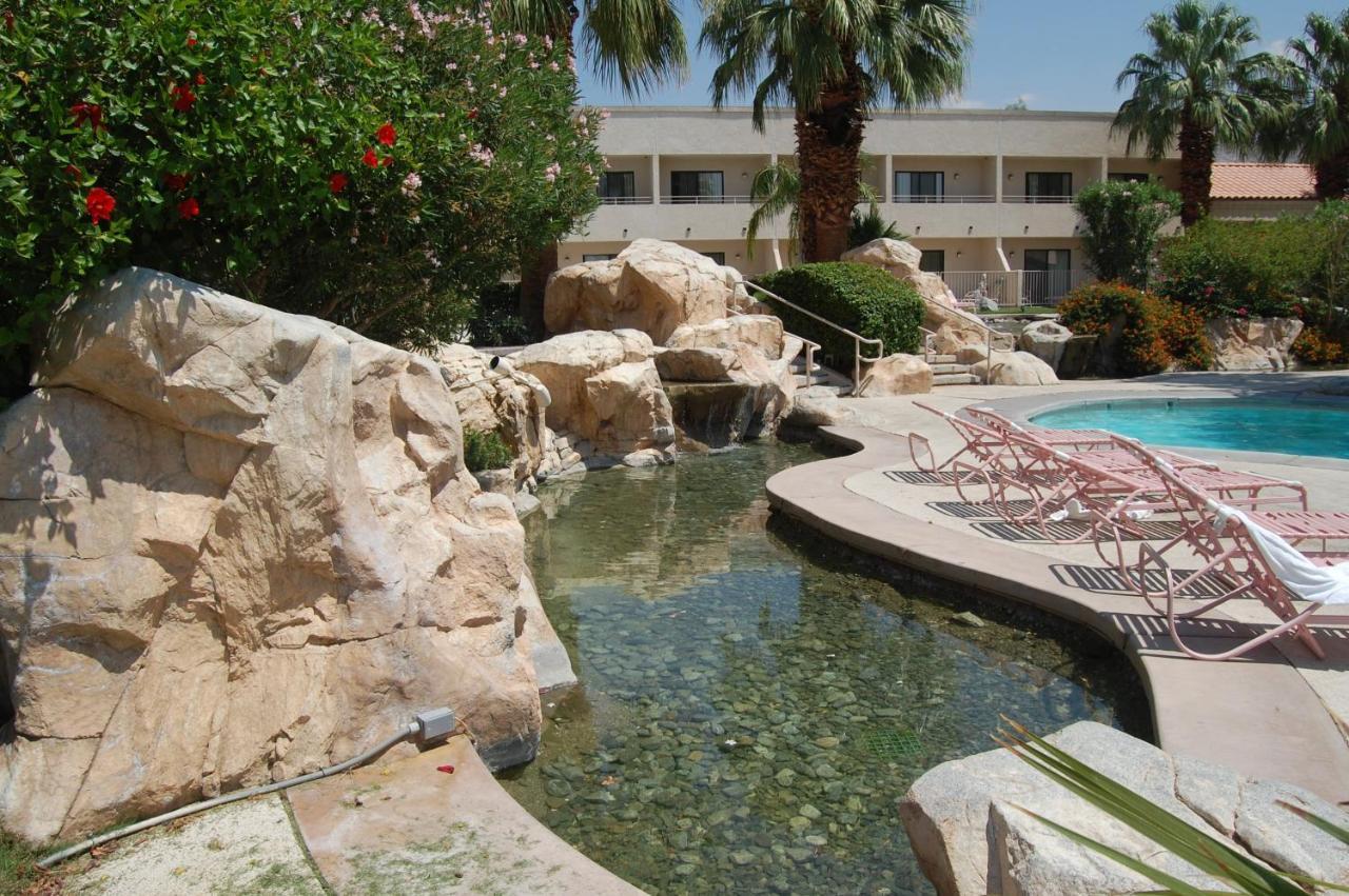 Miracle Springs Resort And Spa Дезърт Хот Спрингс Екстериор снимка