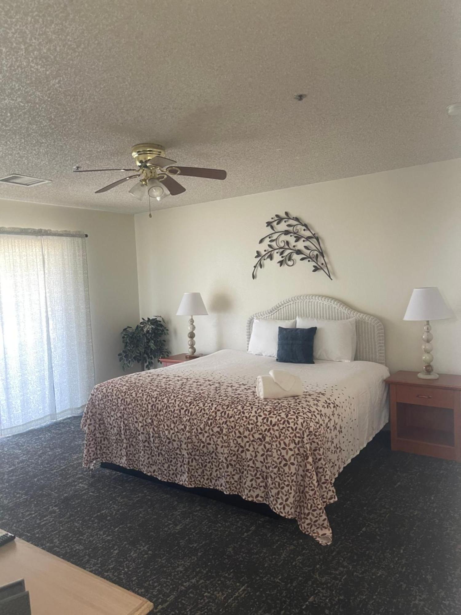 Miracle Springs Resort And Spa Дезърт Хот Спрингс Екстериор снимка